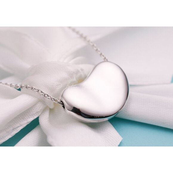 Tiffany & Co. Elsa Peretti Bean Design Pendant Necklace 18mm in Silver 16" Chain - Picture 5 of 9